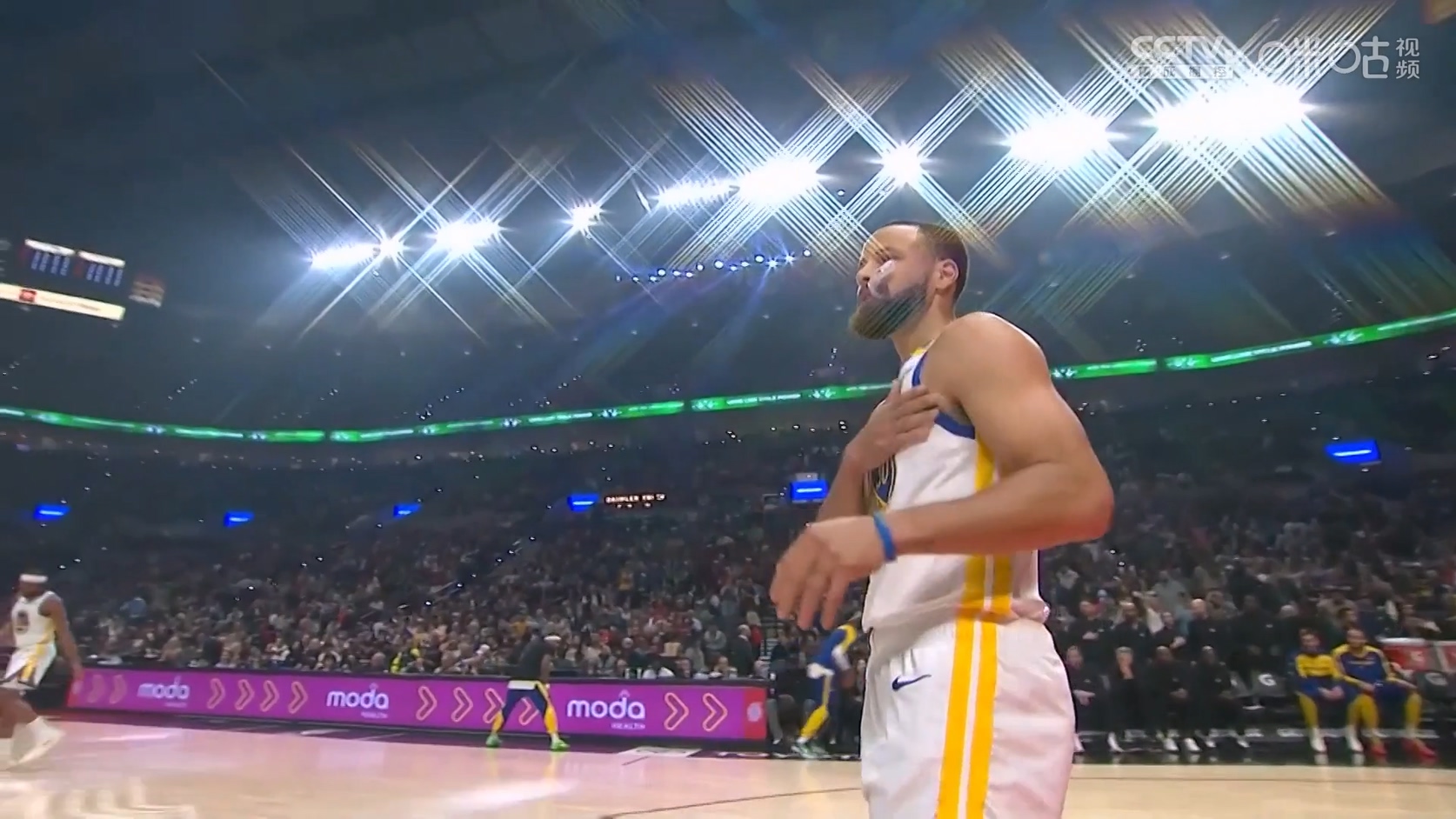 【90分钟足球网 www.90oo.com】2025-04-12 NBA 勇士vs开拓者 1080 hdtv migu.ts_20250.jpg